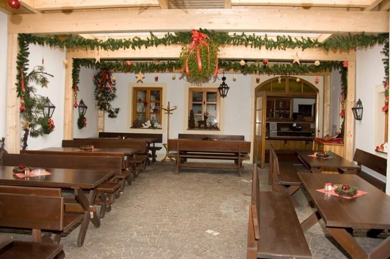 Gasthof Ludl Groß-Enzersdorf Exterior foto