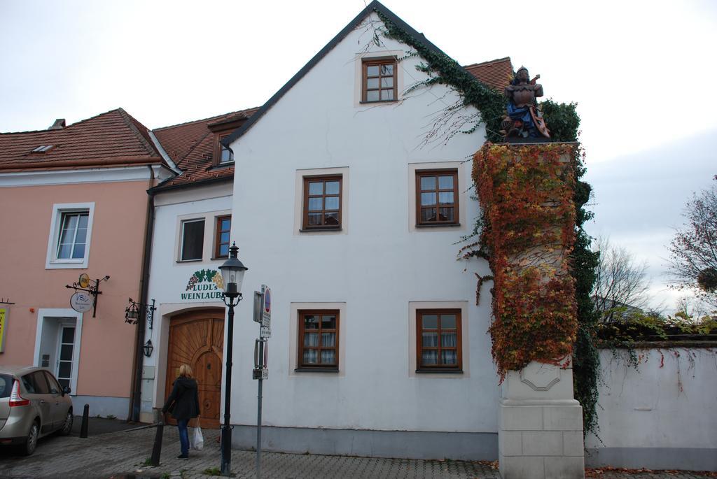 Gasthof Ludl Groß-Enzersdorf Exterior foto